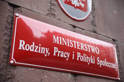 Ministerstwo-Rodziny-Pracy-i-Polityki-Spolecznej-1440x959